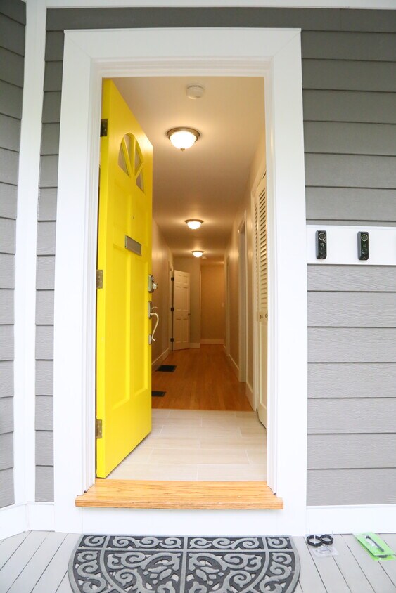Primary Photo - 10 Haskell St