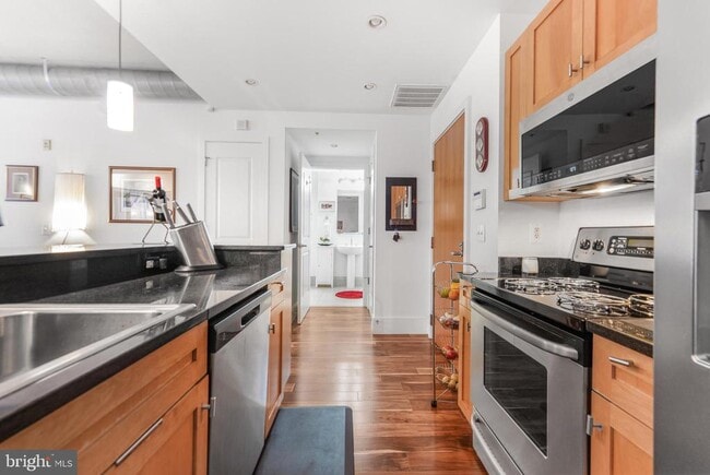 Building Photo - 1440 Church St NW