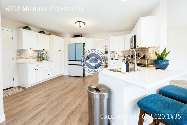 Building Photo - 6992 Milburn Estates Dr