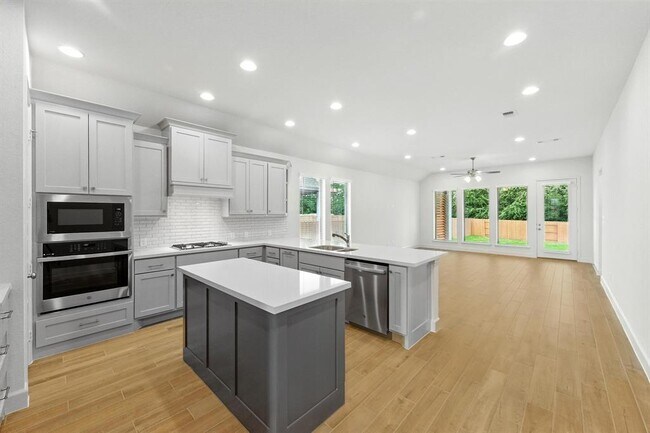 Building Photo - 177 Plumbago Loop