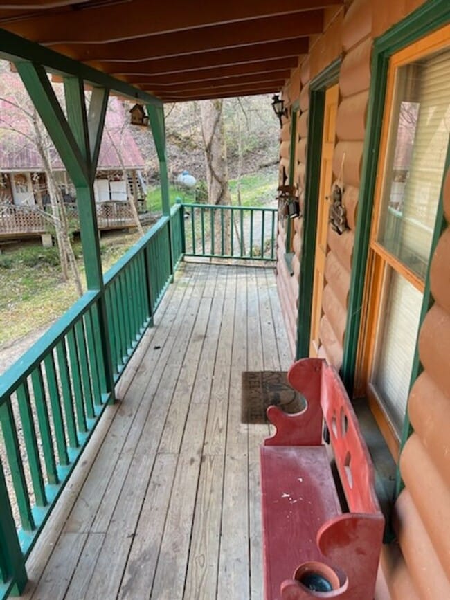 Building Photo - Seclusion!! But close to several surrounding counties!!