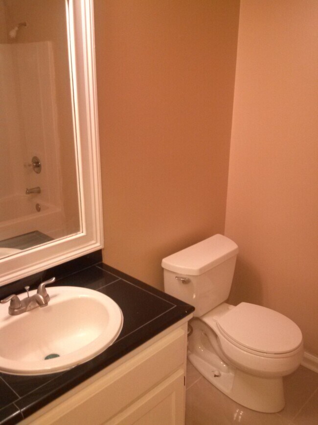 Building Photo - DUPLEX at Summerglen!