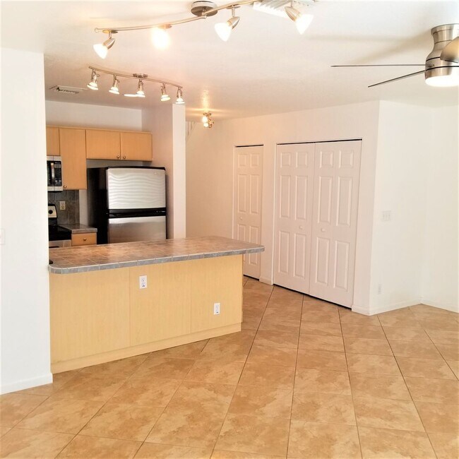 Foto del edificio - 3221 SW 15th Ave