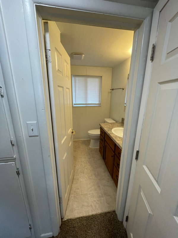 Building Photo - 1535 W 100 Rd S