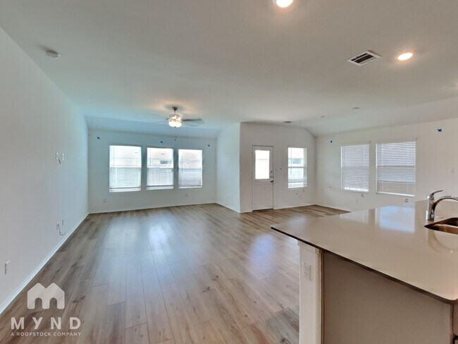 Foto del edificio - 441 Sebring Cir