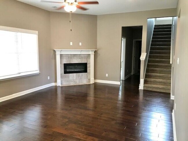 Building Photo - 4349 Davall Cir