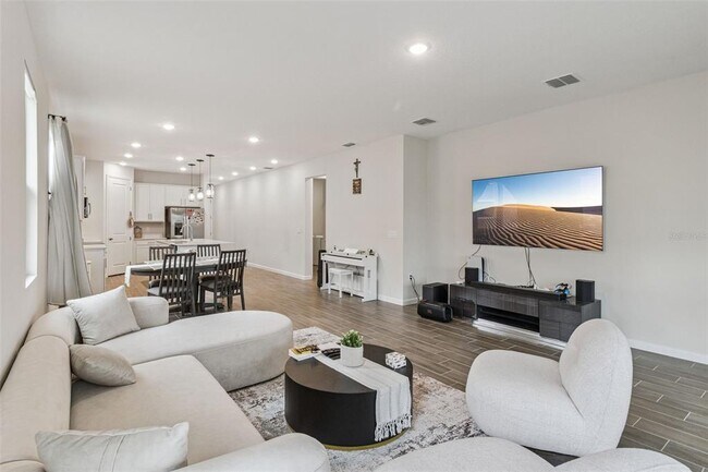 Foto del edificio - 654 Heritage Sq Dr