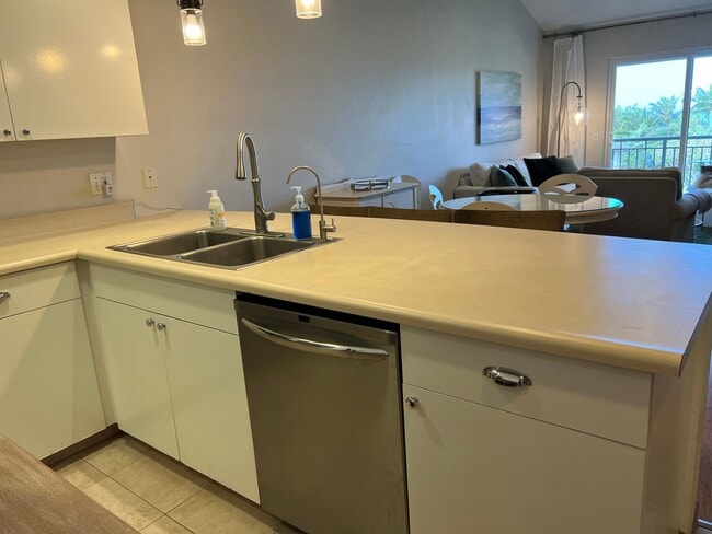 Building Photo - Napili - 2 bedroom/2 bath fully furnished,...