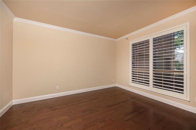 Building Photo - 513 Royal Glade Dr