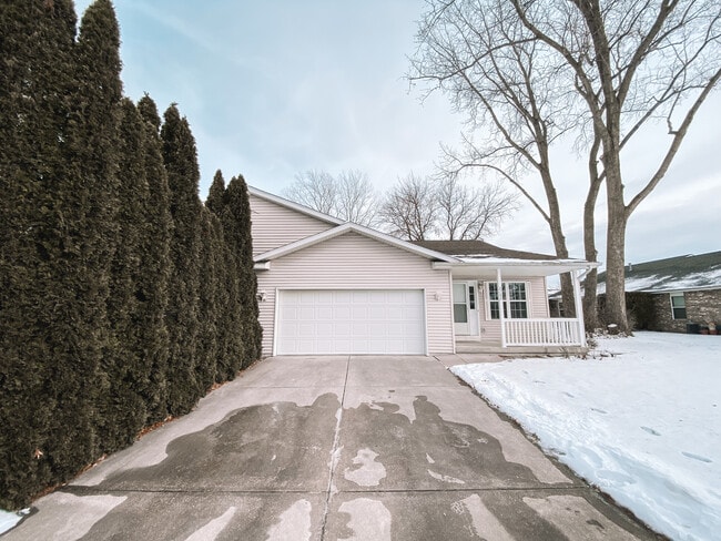 Building Photo - 2762 Churchhill Ln