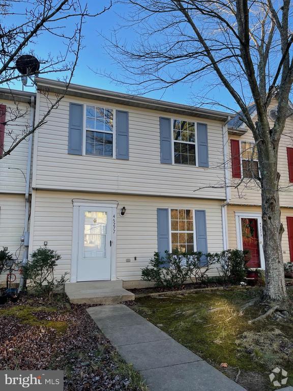 Building Photo - 45277 Keyport Ct
