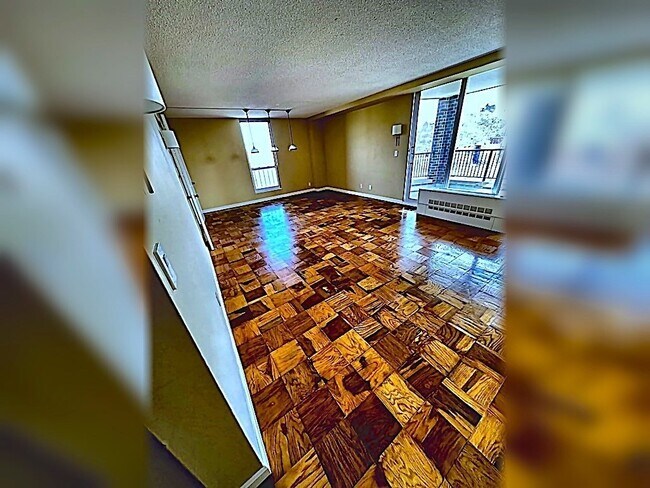 Foto del edificio - 77 Pond Ave