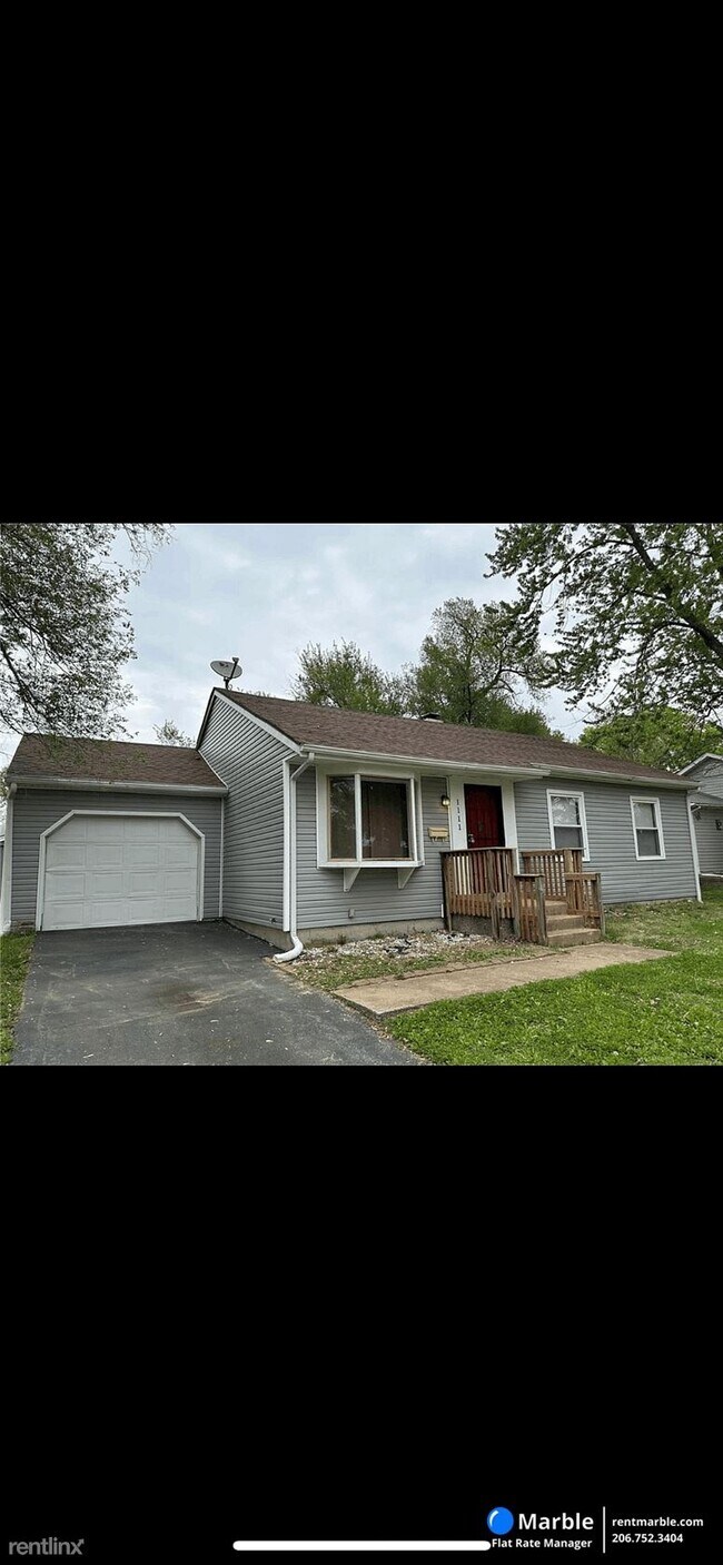 Foto del edificio - 3 br, 1 bath House - 1111 Saint Benedict Dr