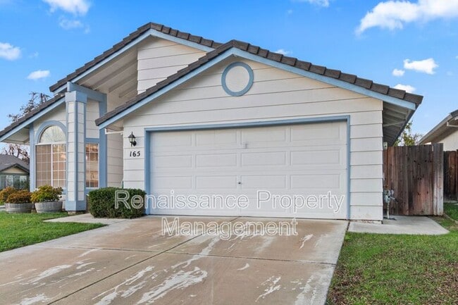 Building Photo - 165 Henry Ct