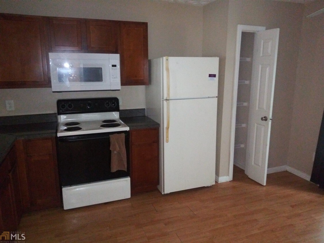 Foto del edificio - 11428 S Grove Dr