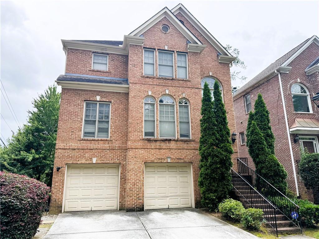 Primary Photo - 907 Lenox Ct NE