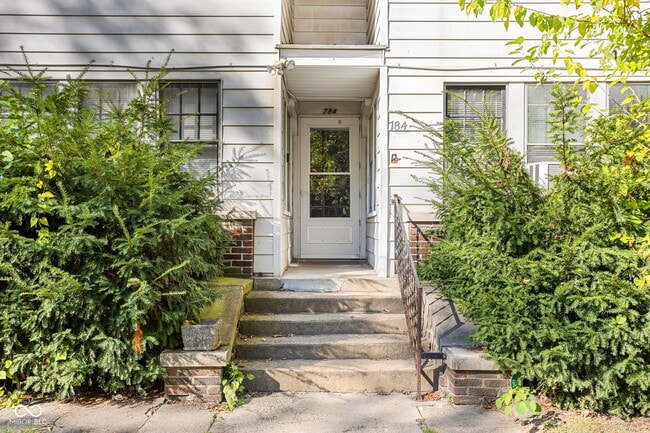 Building Photo - 784 Woodruff Place Middle Dr