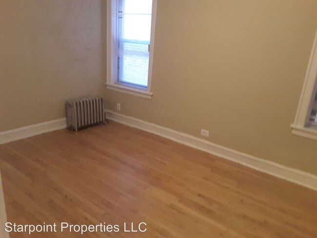 Building Photo - 8205 S Drexel Ave