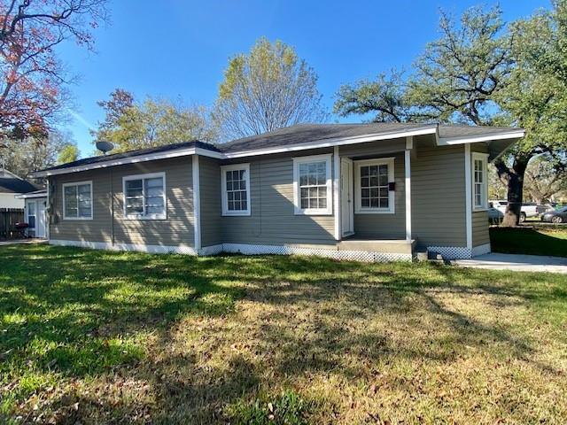 Primary Photo - 412 Live Oak St