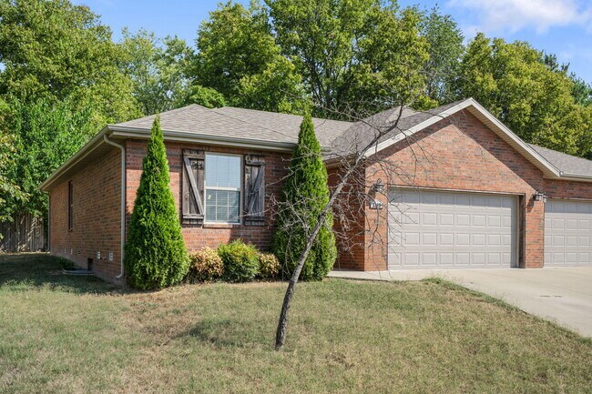 Foto del edificio - 2303 W Bridlewood Trail