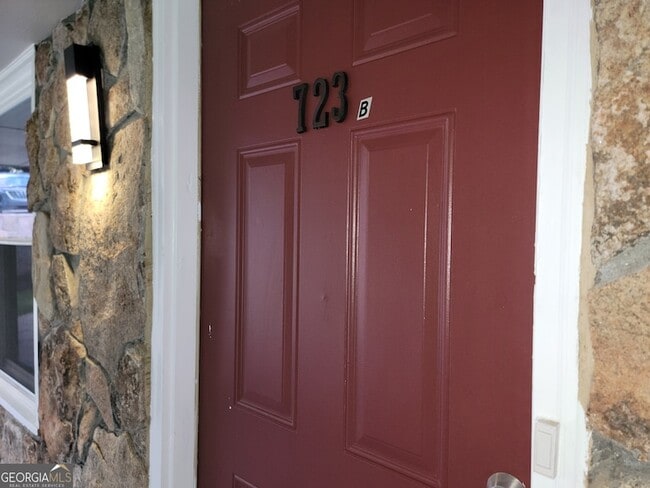 Photo - 723 Ford Pl House