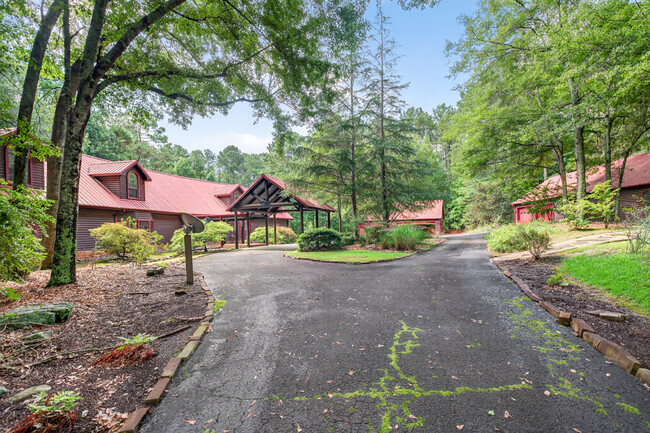 Photo - 1785 Whitley Rd House