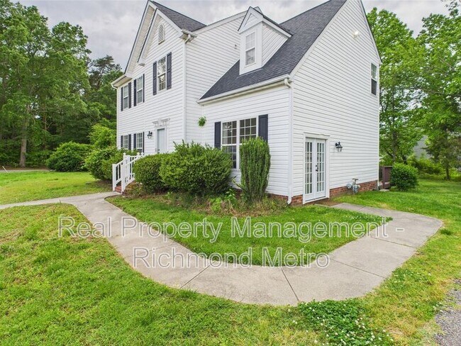 Foto del edificio - 3900 Orchard Glen Dr