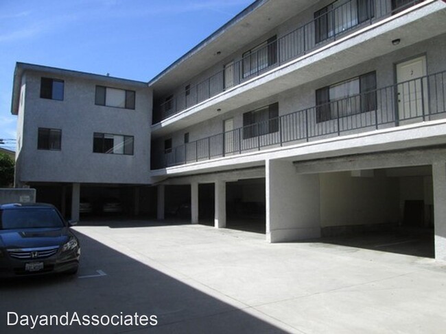 Building Photo - 4452 W 134th St