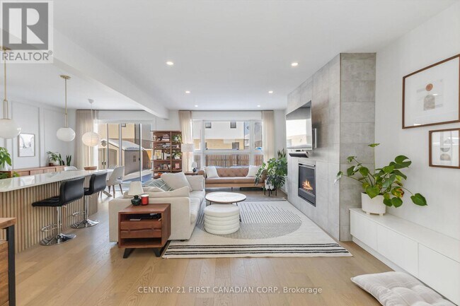 Building Photo - 184 Crestview Dr