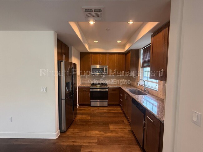 Foto del edificio - 130 N Garden St