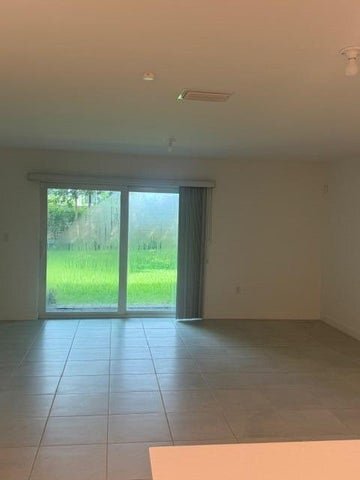 Building Photo - 6733 Broadwater Ln