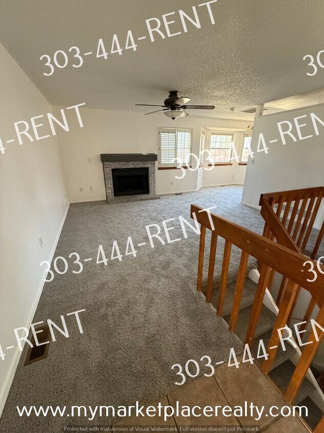 Building Photo - 3 Bedroom, 2 Bathroom in Denver! Coming Soon!