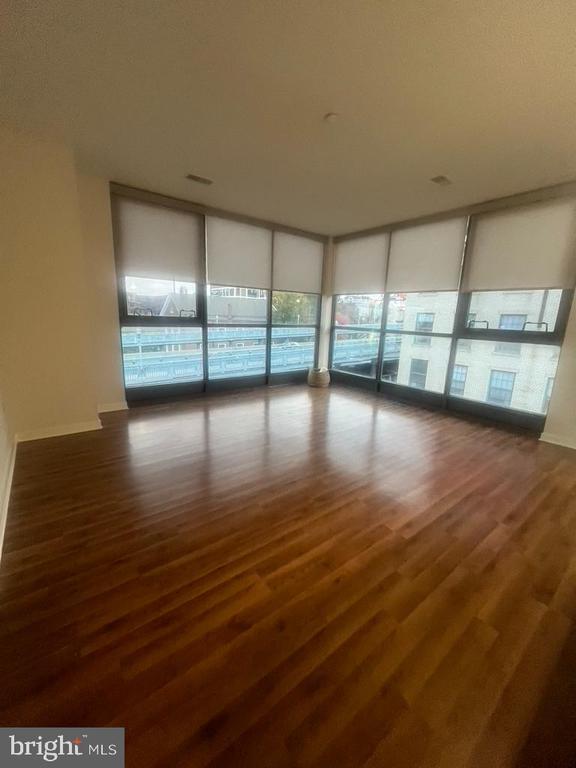 Foto del edificio - 401 Race St