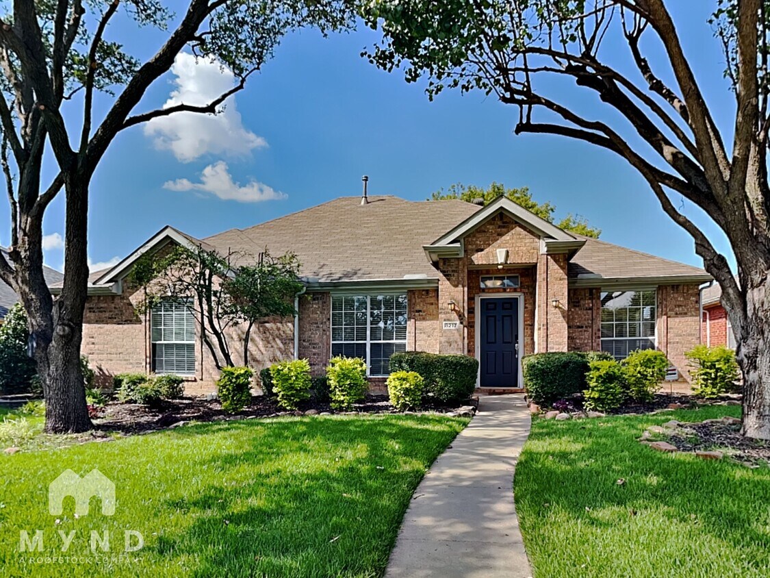 Foto principal - 8217 Burleigh St