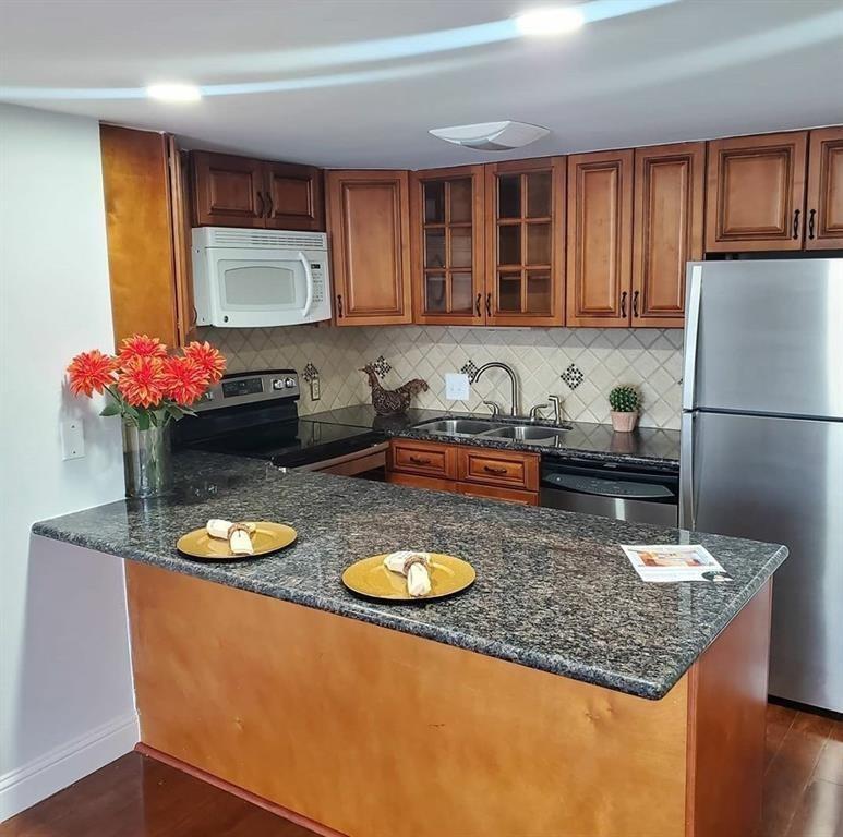 Foto principal - 7520 Hornwood Dr