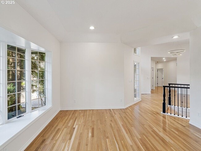 Foto del edificio - 1140 SW Fairfax Pl