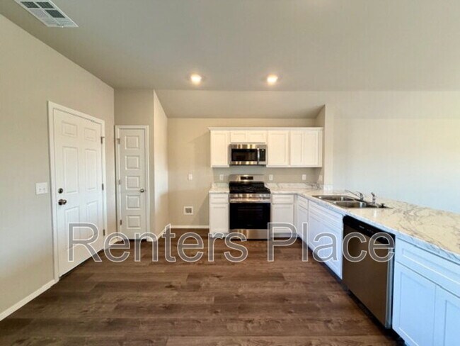 Building Photo - 1114 Raven Dr