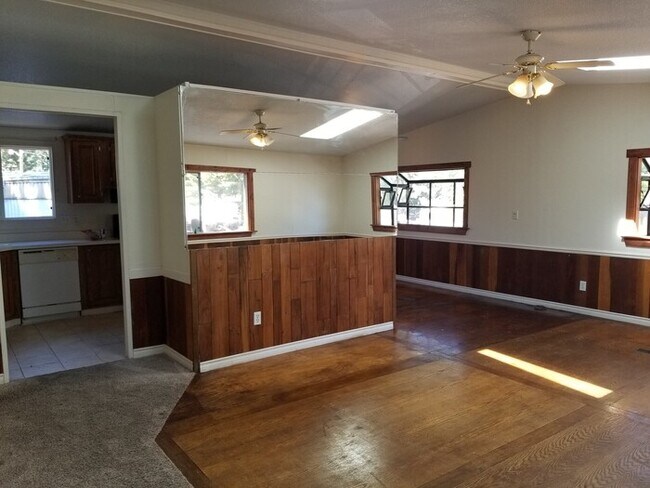 Building Photo - For Rent in Lake Tahoe NV