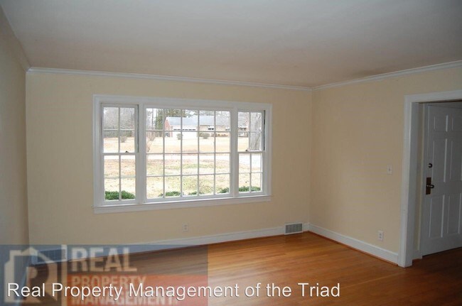Building Photo - 4130 Aquadale Ln