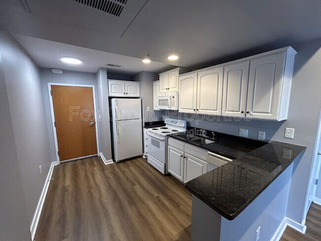 Foto del edificio - 715 N Church St