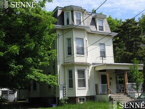 Building Photo - 19 Garfield St