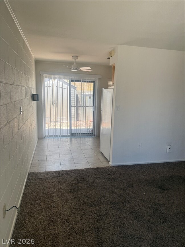 Building Photo - 820 A