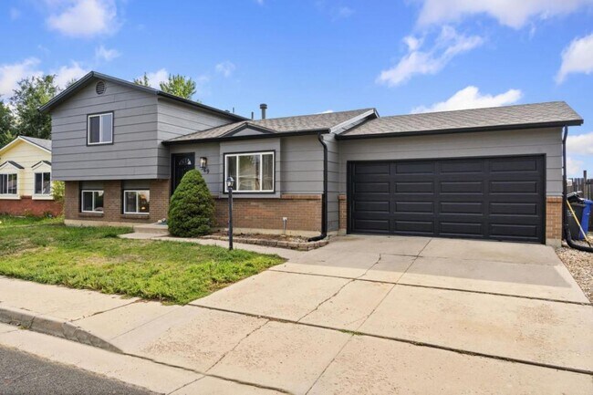 Foto del edificio - 569 S Edinburgh Dr