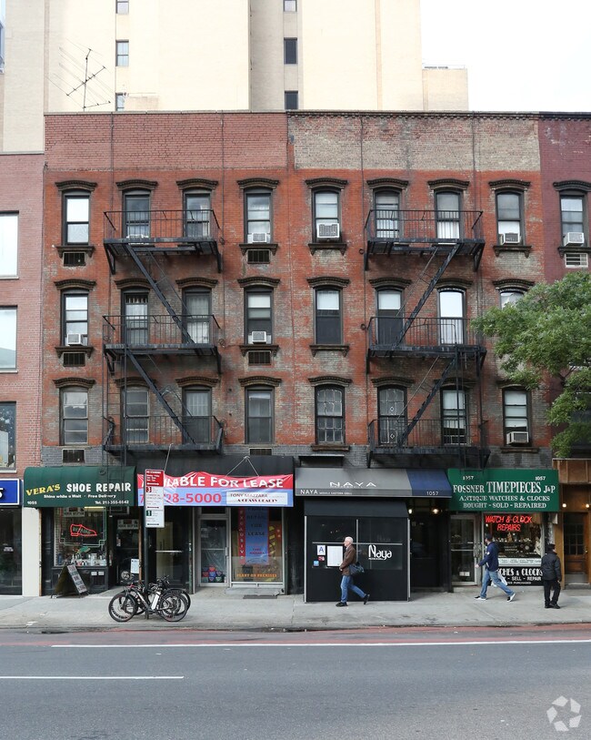 Foto del edificio - 1055-1057 Second Ave