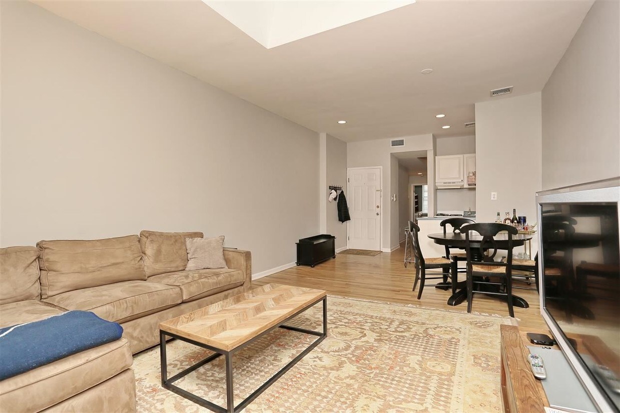 Primary Photo - 155 14th St