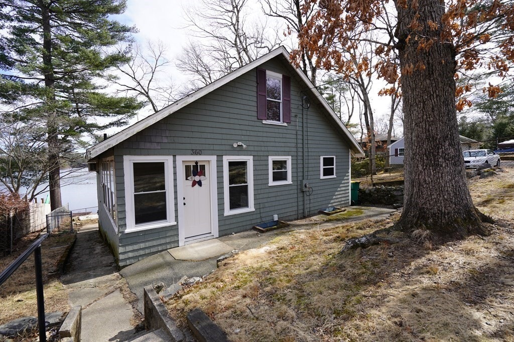 Primary Photo - 360 Oakridge Ave