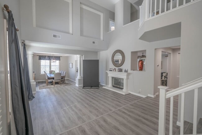 Building Photo - 4 Bedroom Pool Home for Rent in Stevenson ...