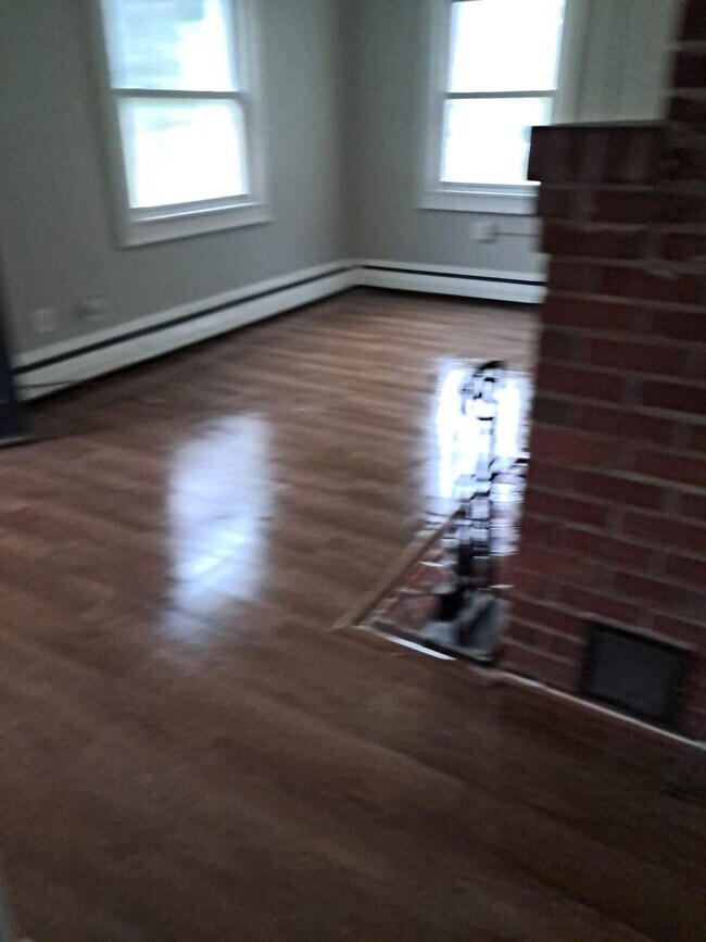Living Room with Fireplace - 607 Bunnell Ave