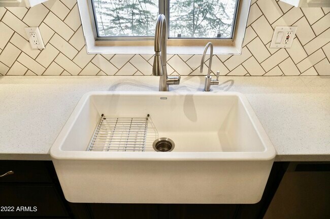 Building Photo - 11564 W Mule Deer Ct
