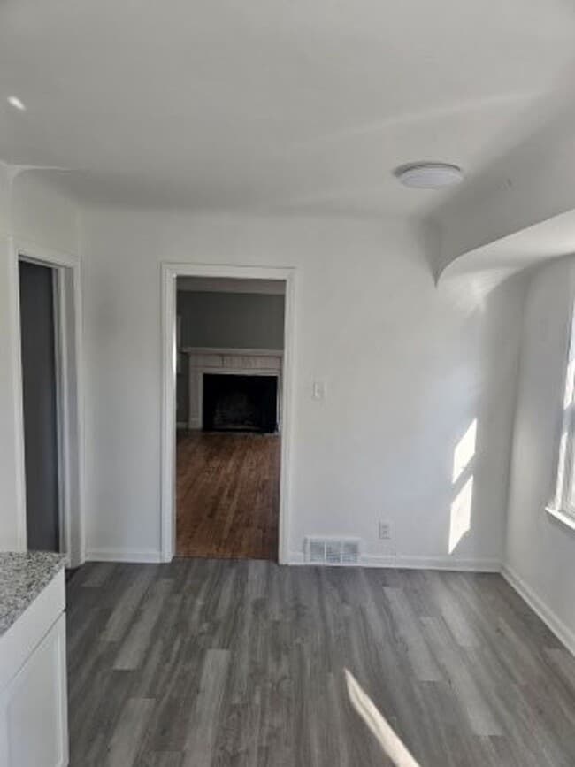 Building Photo - 5731 Neff Ave